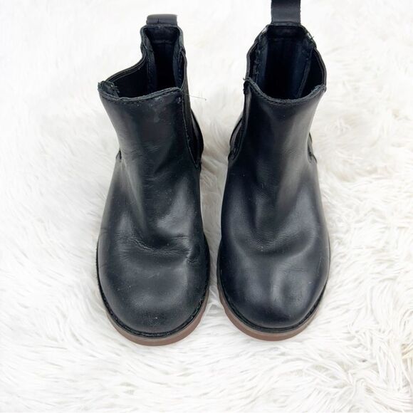 UGG Australia Callum Unisex Water Repellent  Boots - Picture 2 of 10